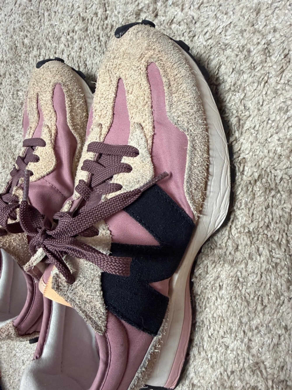 New Balance 327 Women’s Pink Suede & Mesh Sneakers - Picture 7 of 11